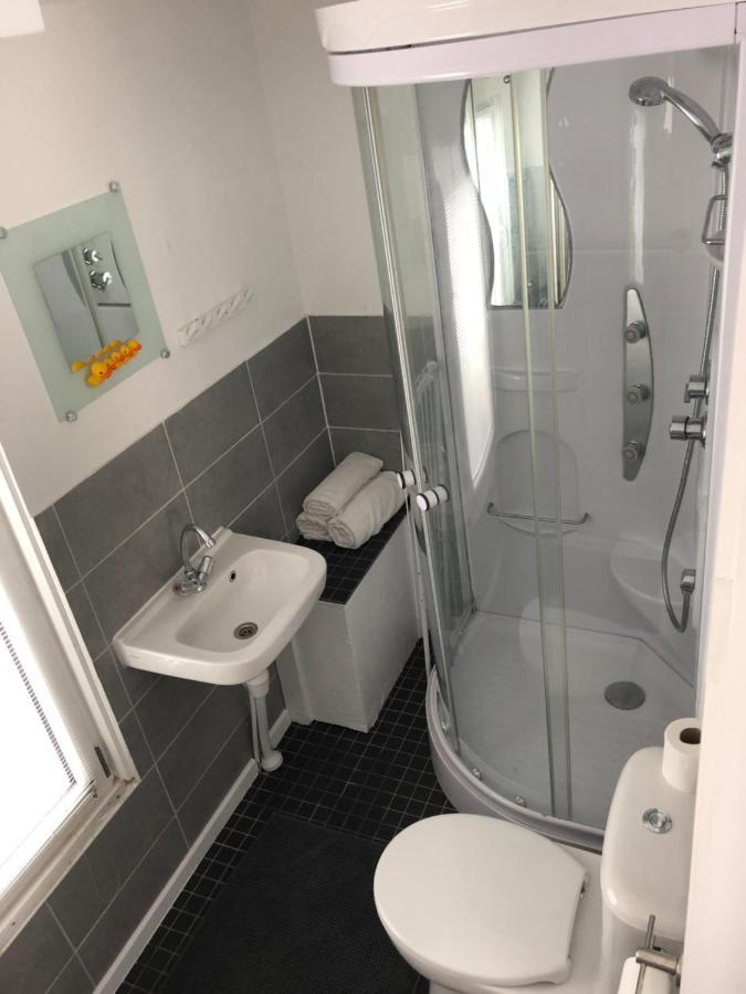 Luxury Studio On Robs Houseboat Special For Couples Ámsterdam Exterior foto