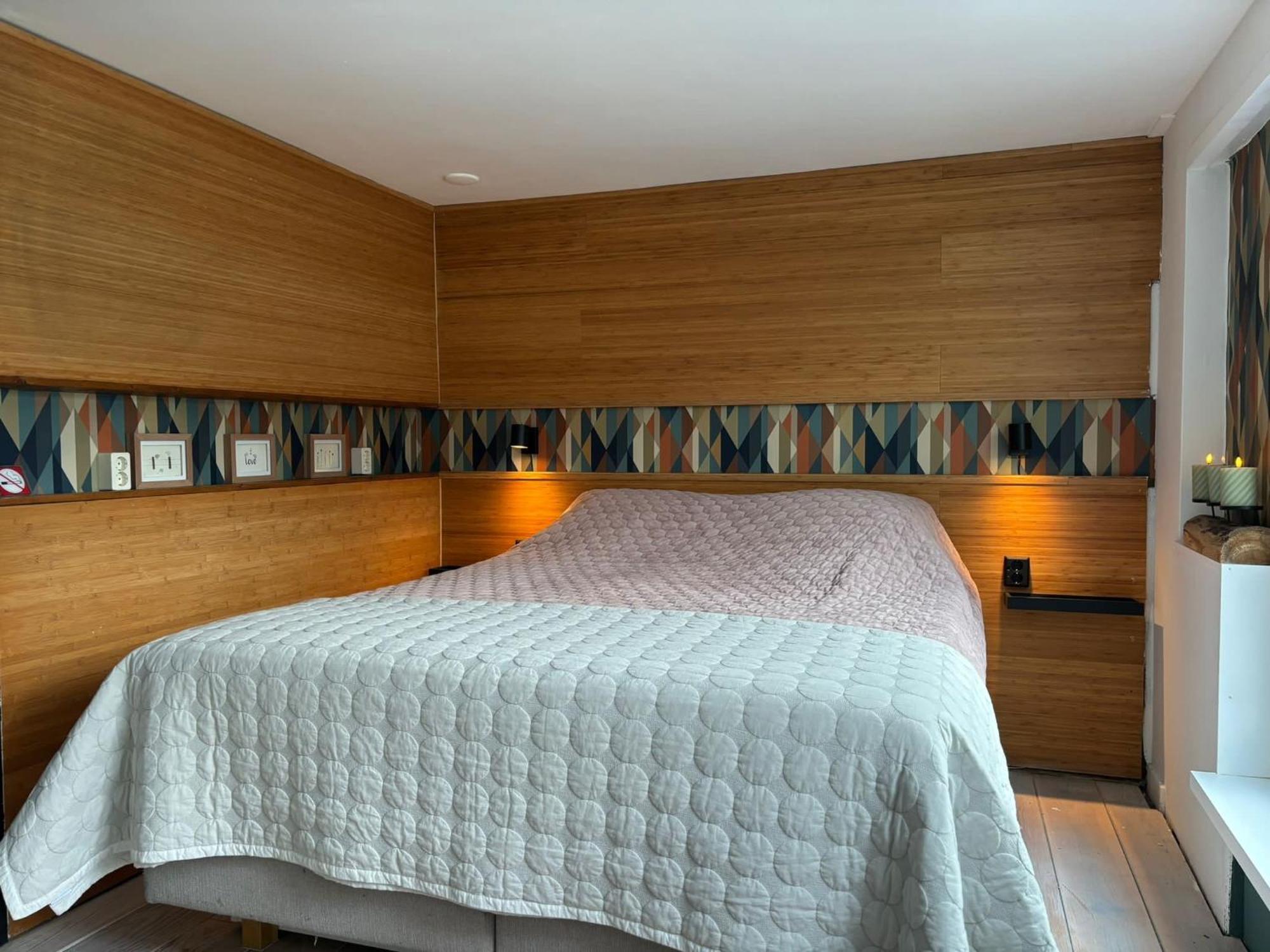 Luxury Studio On Robs Houseboat Special For Couples Ámsterdam Exterior foto
